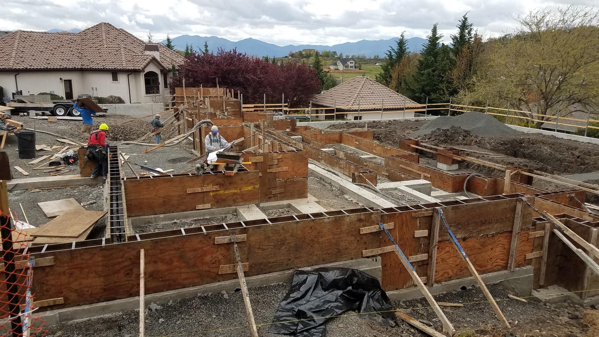 Concrete slab pour by Medford Concrete in Jackson County, Oregon