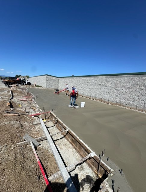 Concrete formwork on a Southern Oregon foundation pour