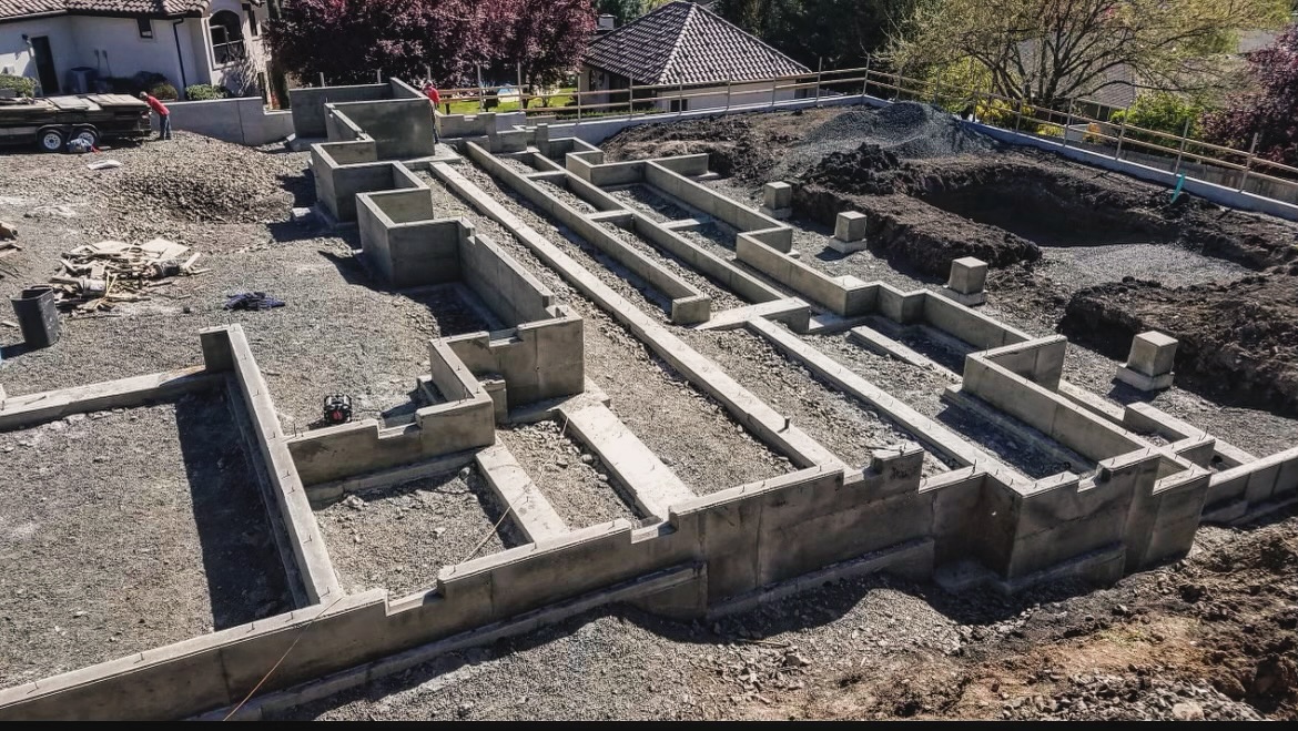 Concrete slab pour by Medford Concrete in Jackson County, Oregon