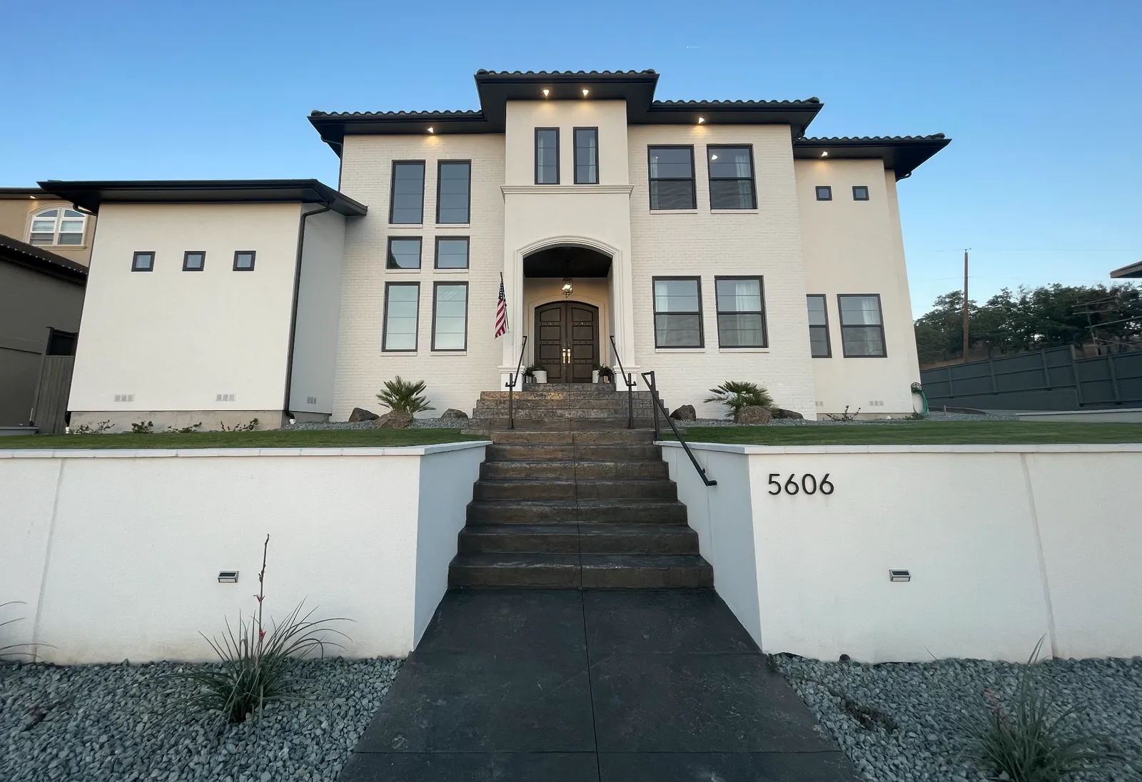 Stamped concrete with ashlar slate pattern in Medford, Oregon