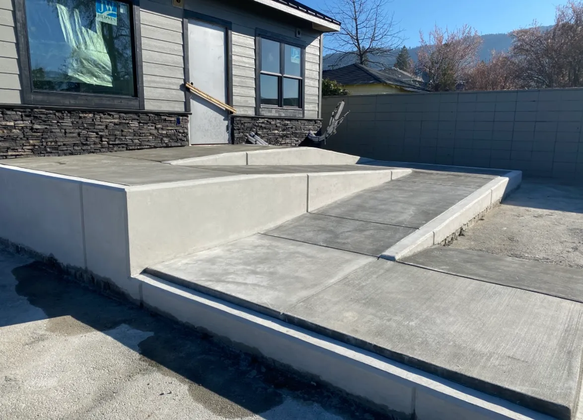 Backyard concrete patio by Medford Concrete in Talent, Oregon